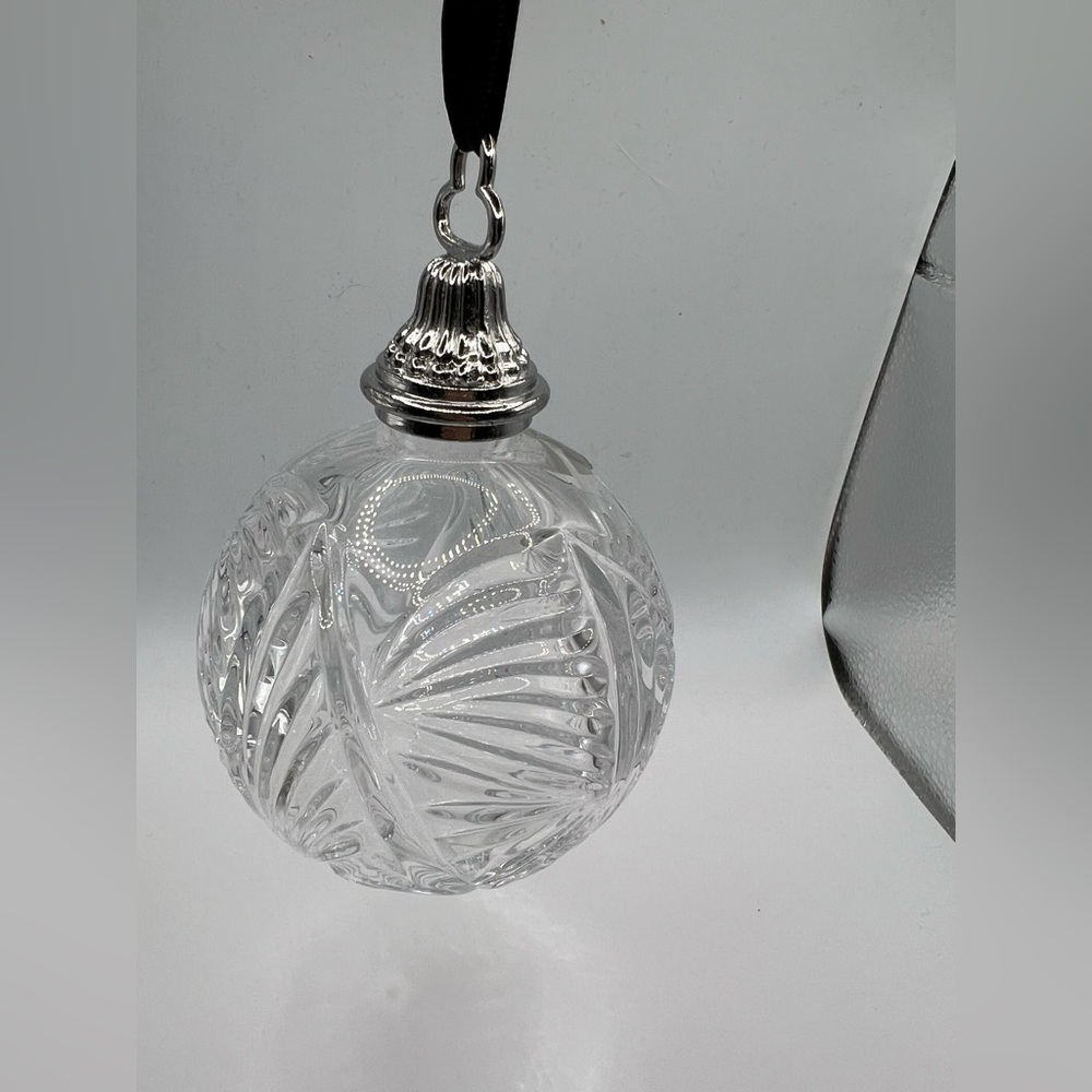 2014 Waterford Times Square Crystal Ornament- Gift of Imagination